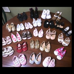 🌸25 pair lot BABY SHOES🌸